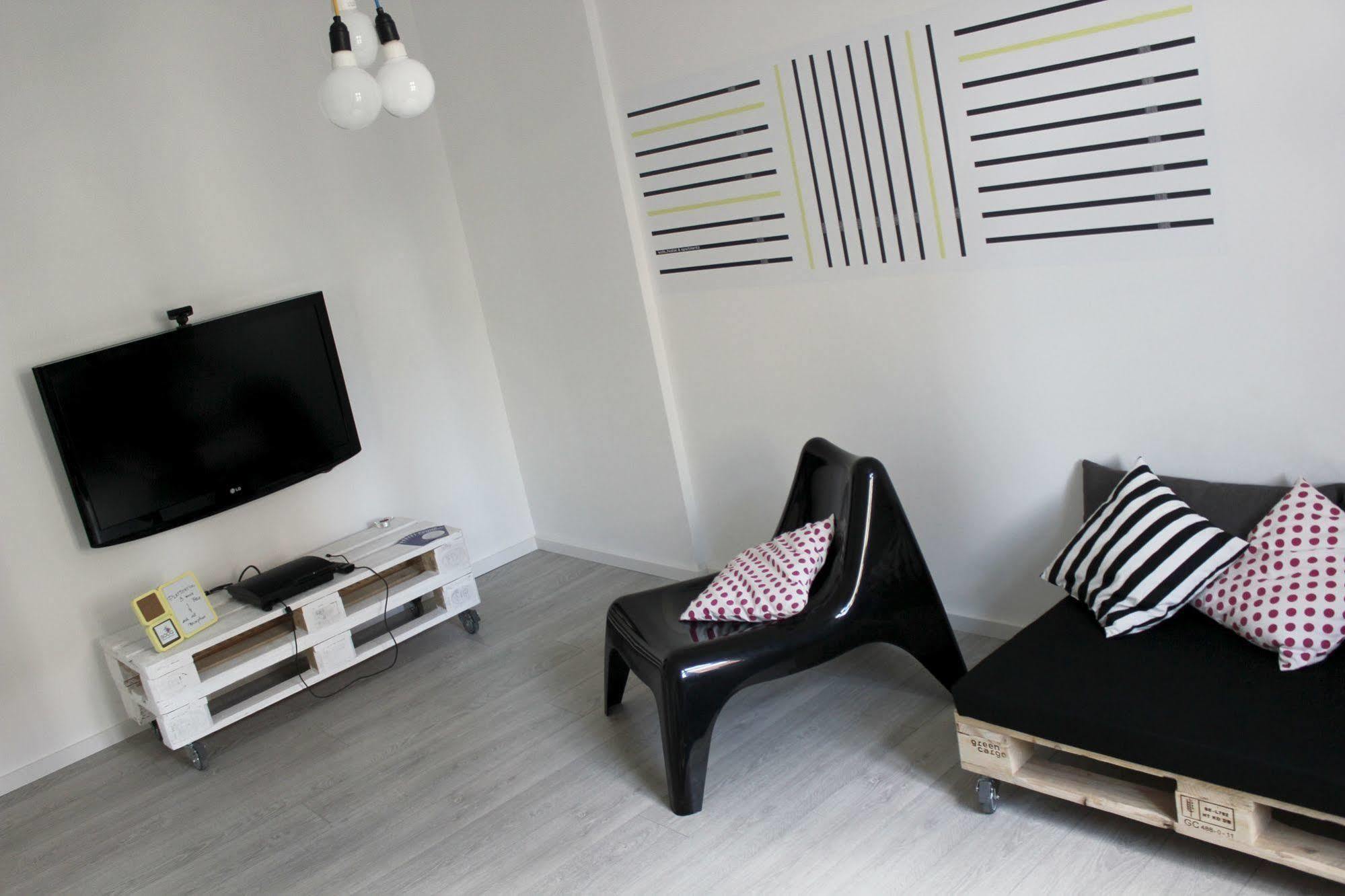 Soda Hostel & Apartments Poznań Dış mekan fotoğraf
